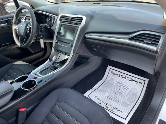 2014 Ford Fusion SE photo 15