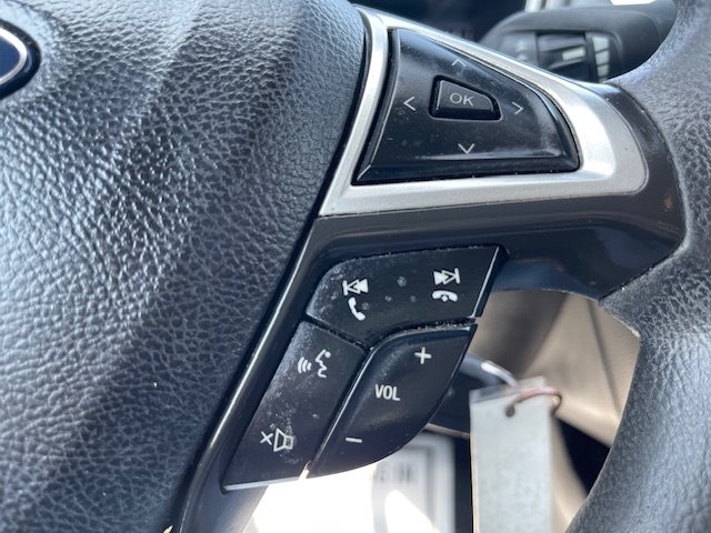2014 Ford Fusion SE photo 18