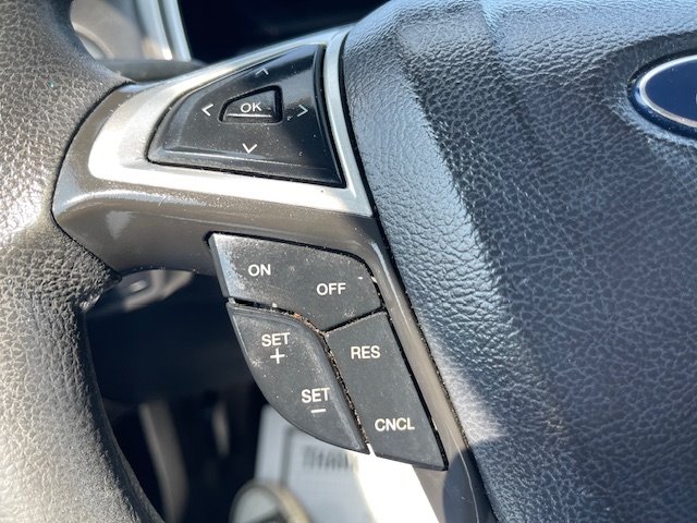 2014 Ford Fusion SE photo 17