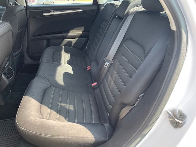 2014 Ford Fusion SE photo 12