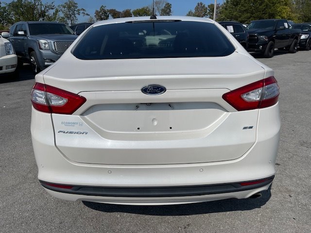 2014 Ford Fusion SE photo 6
