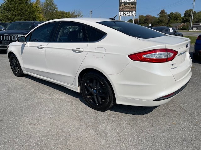 2014 Ford Fusion SE photo 7