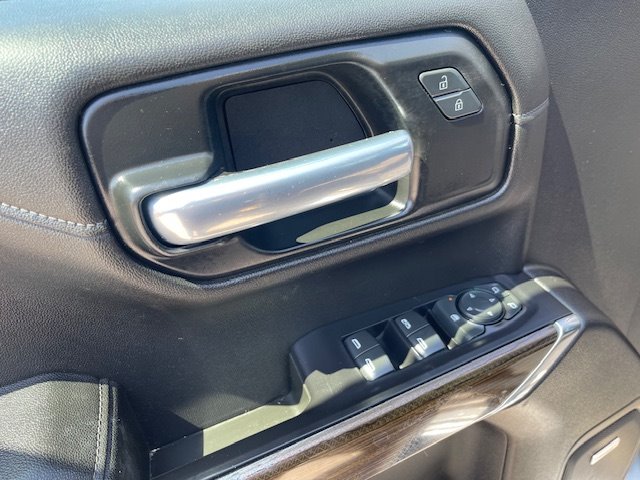 2021 Chevrolet Silverado 1500 RST photo 10