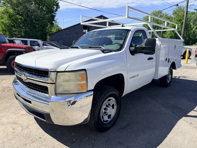 2008 Chevrolet Silverado HD WT Regular Cab LWB's photo